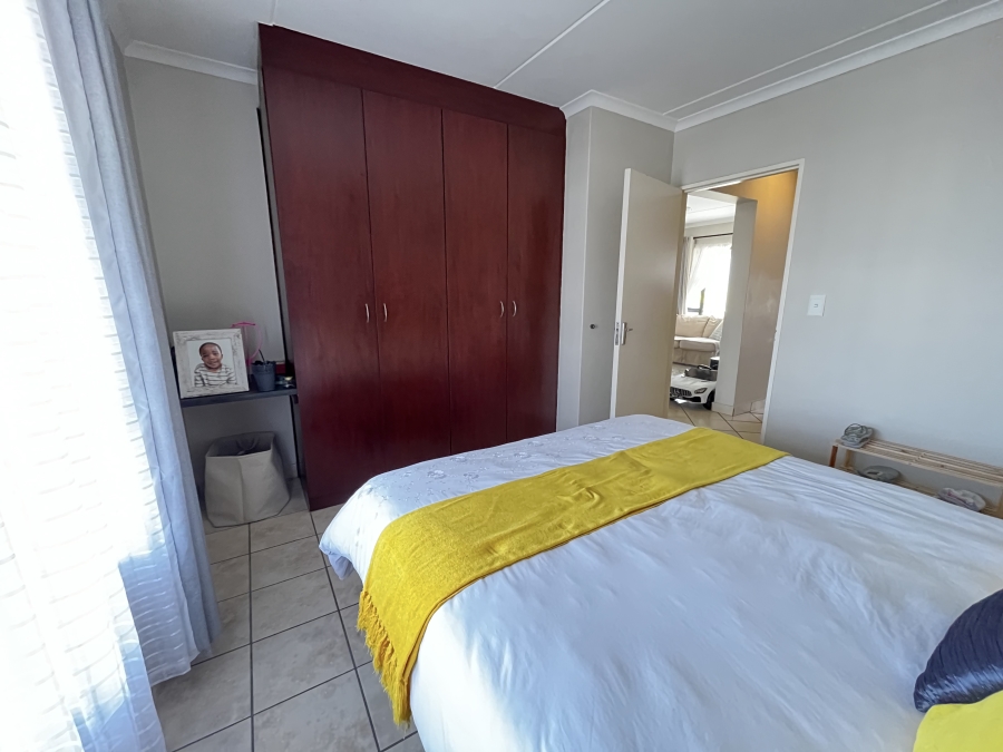 To Let 2 Bedroom Property for Rent in Burgundy Estate Western Cape